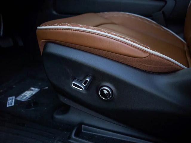 2026 Chrysler Pacifica Pinnacle AWD
