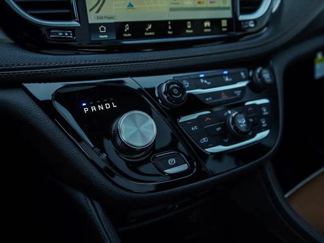 2026 Chrysler Pacifica Pinnacle AWD
