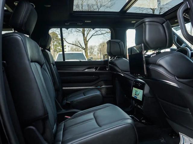 2026 Jeep Grand Wagoneer L Summit Obsidian 4x4
