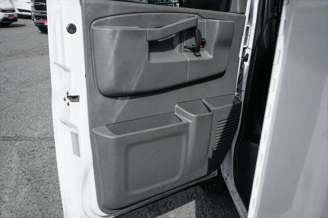 2019 Chevrolet Express Cutaway 4500 Van