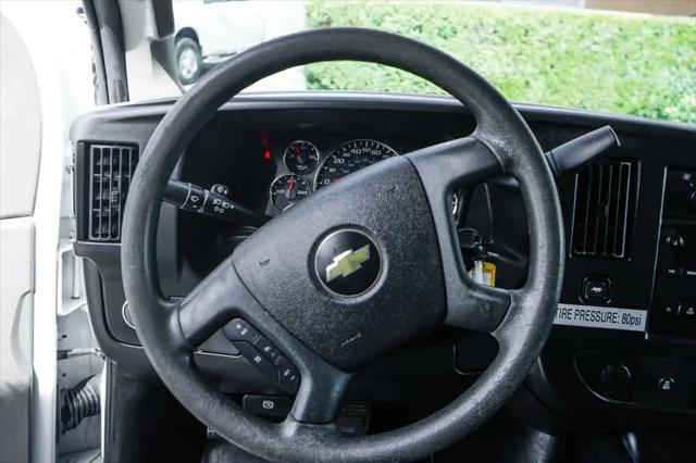 2019 Chevrolet Express Cutaway 4500 Van