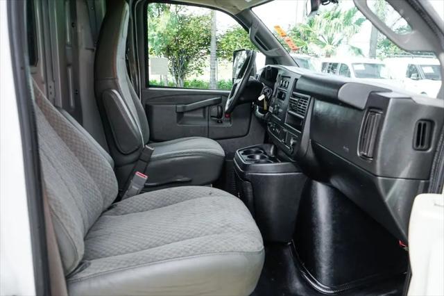 2019 Chevrolet Express Cutaway 4500 Van