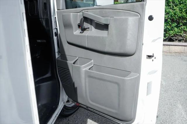2019 Chevrolet Express Cutaway 4500 Van