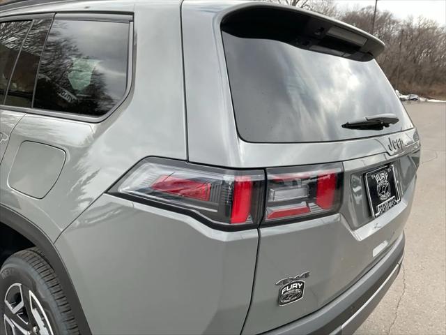 2026 Jeep Cherokee Laredo 4x4