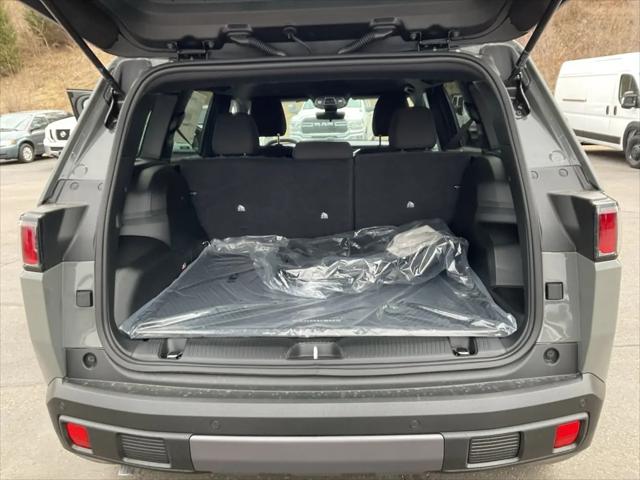 2026 Jeep Cherokee Laredo 4x4