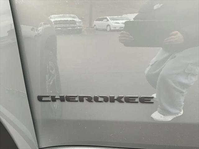 2026 Jeep Cherokee Laredo 4x4