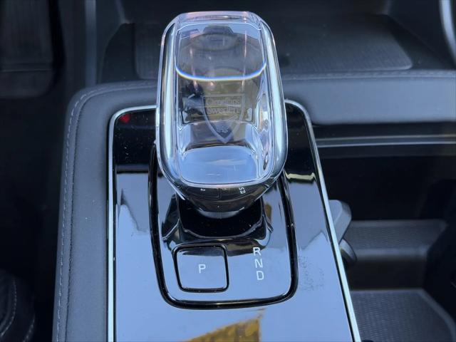 2026 Volvo XC90 Ultra, B5 AWD Gas (mild hybrid), Gasoline, Bright, 6 Seats