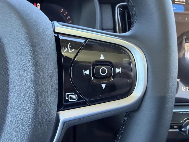 2026 Volvo XC90 Ultra, B5 AWD Gas (mild hybrid), Gasoline, Bright, 6 Seats