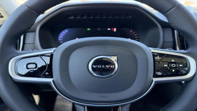 2026 Volvo XC90 Ultra, B5 AWD Gas (mild hybrid), Gasoline, Bright, 6 Seats