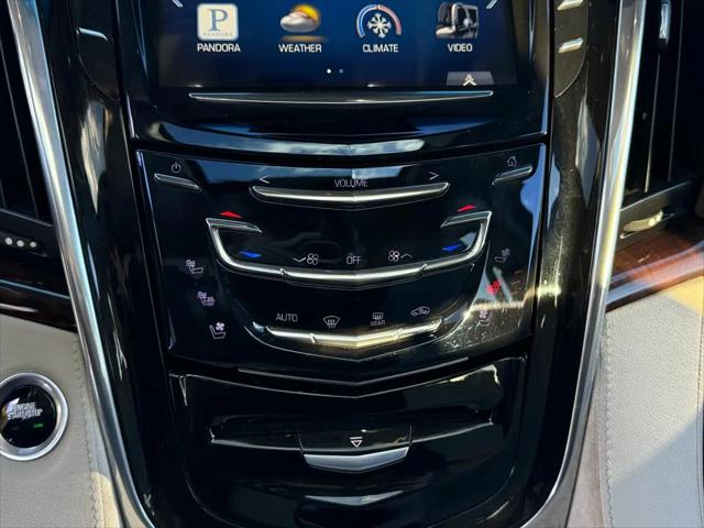 2015 Cadillac Escalade Luxury