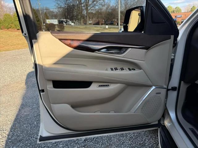 2015 Cadillac Escalade Luxury