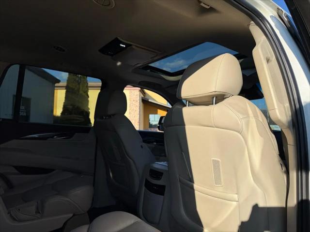 2015 Cadillac Escalade Luxury