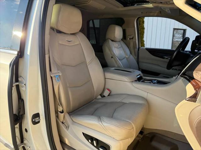 2015 Cadillac Escalade Luxury