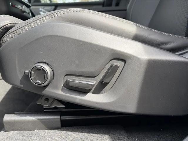 2026 Volvo XC90 Plug-In Hybrid Ultra, T8 AWD, Electric/Gasoline, Bright, 7 Seats