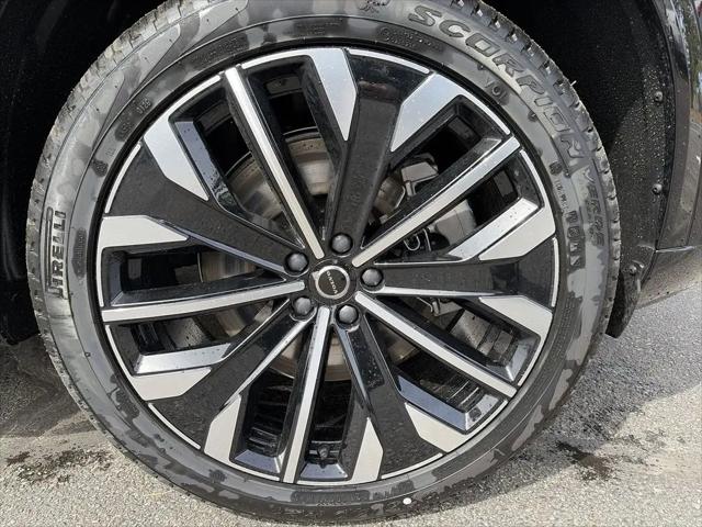 2026 Volvo XC90 Plug-In Hybrid Ultra, T8 AWD, Electric/Gasoline, Bright, 7 Seats