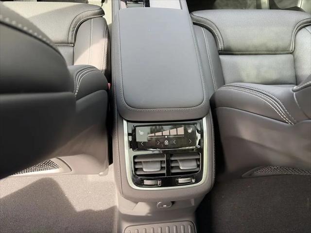 2026 Volvo XC90 Plug-In Hybrid Ultra, T8 AWD, Electric/Gasoline, Bright, 7 Seats