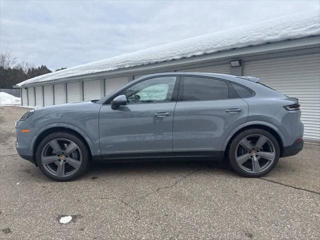 2024 Porsche Cayenne Unknown