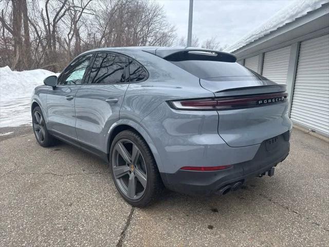 2024 Porsche Cayenne Unknown