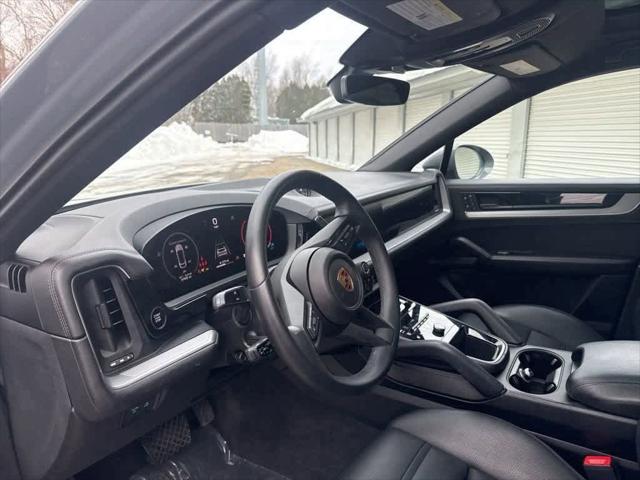 2024 Porsche Cayenne Unknown