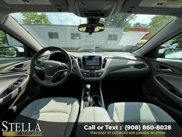 2022 Chevrolet Malibu FWD LT