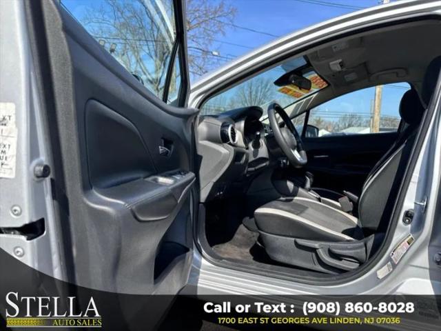2020 Nissan Versa SV Xtronic CVT