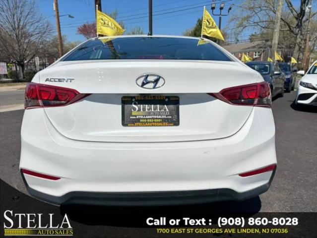 2022 Hyundai Accent SE