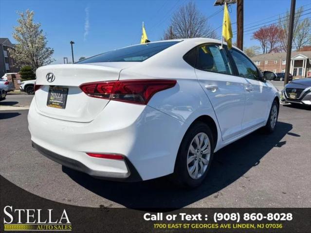 2022 Hyundai Accent SE
