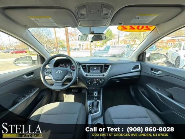 2022 Hyundai Accent SE