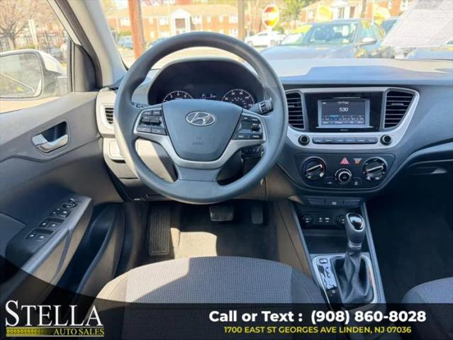 2022 Hyundai Accent SE