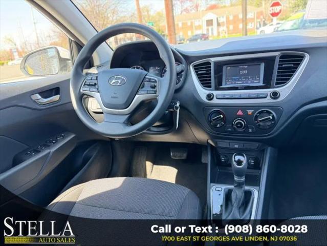 2022 Hyundai Accent SE