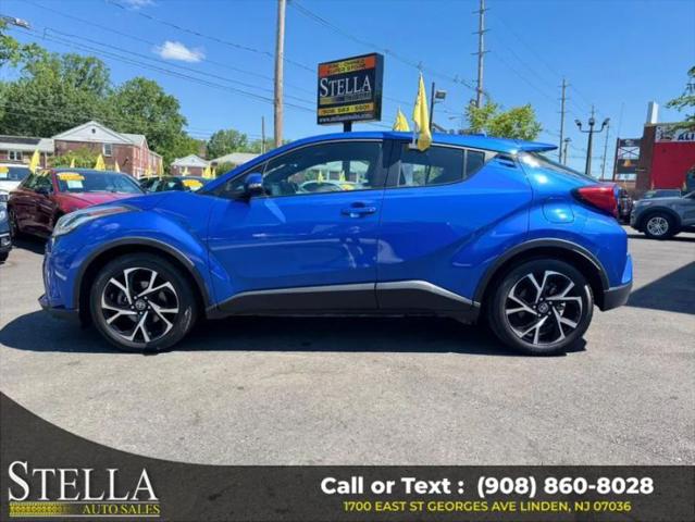 2022 Toyota C-HR XLE