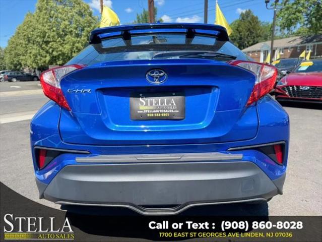 2022 Toyota C-HR XLE