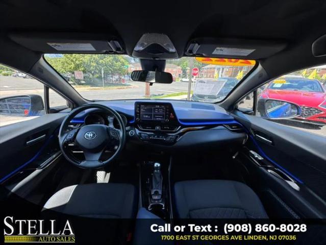 2022 Toyota C-HR XLE