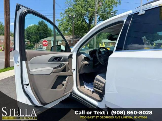 2020 Chevrolet Traverse AWD LT Leather