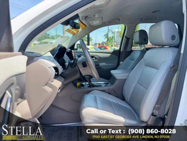 2020 Chevrolet Traverse AWD LT Leather