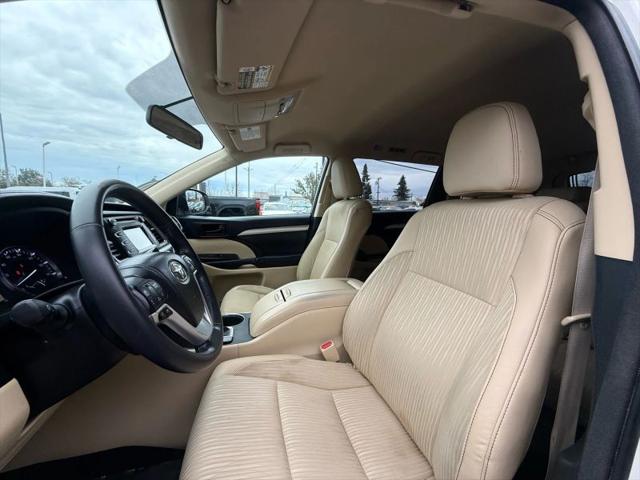 2014 Toyota Highlander LE Plus V6