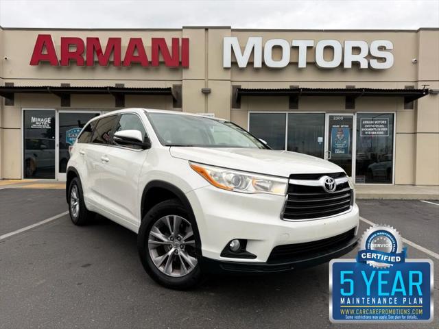 2014 Toyota Highlander LE Plus V6 for sale in Sacramento, CA