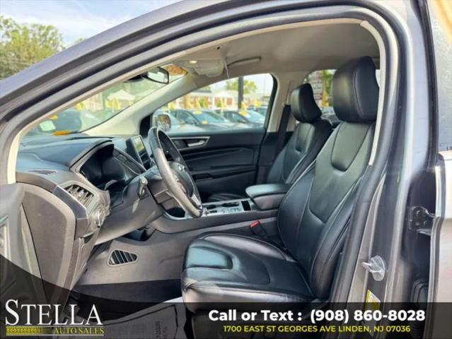 2022 Ford Edge Titanium