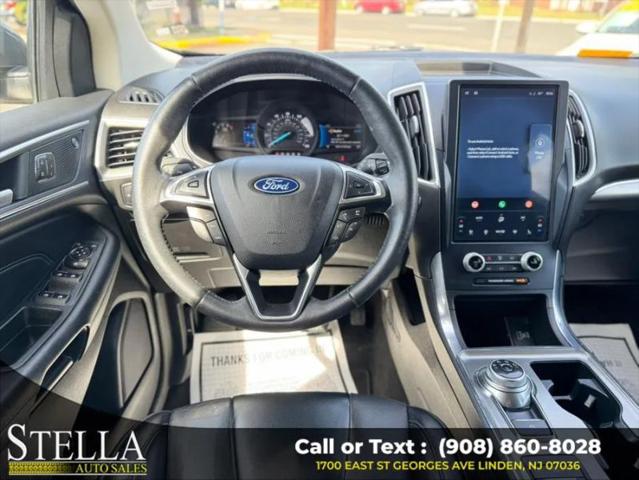 2022 Ford Edge Titanium