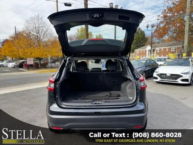 2022 Nissan Rogue Sport SL AWD Xtronic CVT