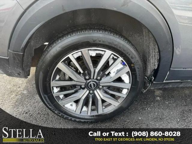 2024 Nissan Kicks SR Xtronic CVT