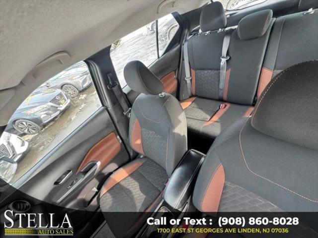 2024 Nissan Kicks SR Xtronic CVT