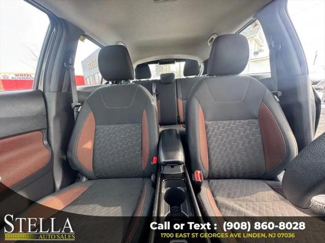 2024 Nissan Kicks SR Xtronic CVT