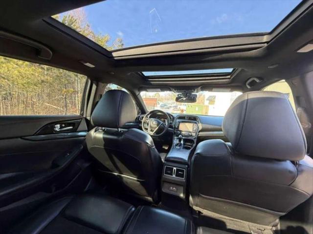 2021 Nissan Maxima SR Xtronic CVT