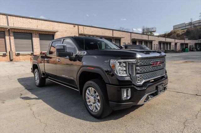 2022 GMC Sierra 2500HD 4WD Crew Cab Standard Bed Denali