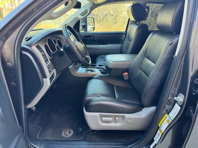 2012 Toyota Tundra Grade 5.7L V8