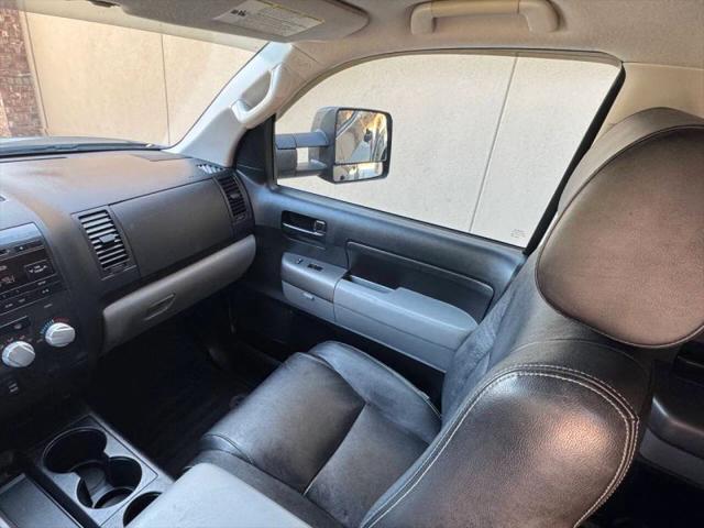 2012 Toyota Tundra Grade 5.7L V8