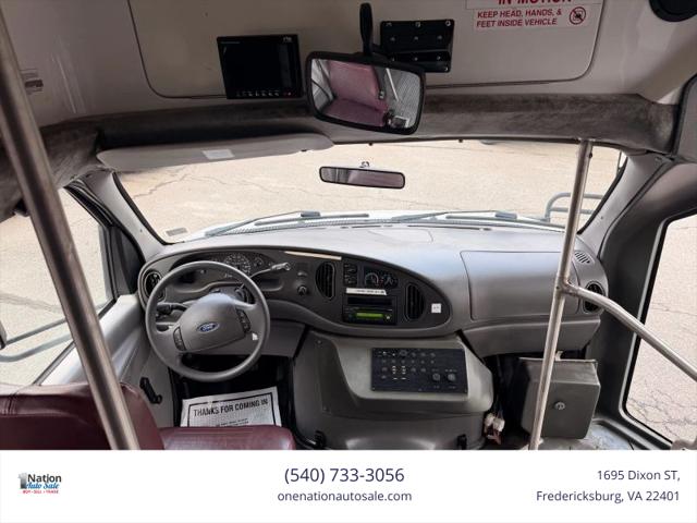 2003 Ford E-450 Cutaway XL