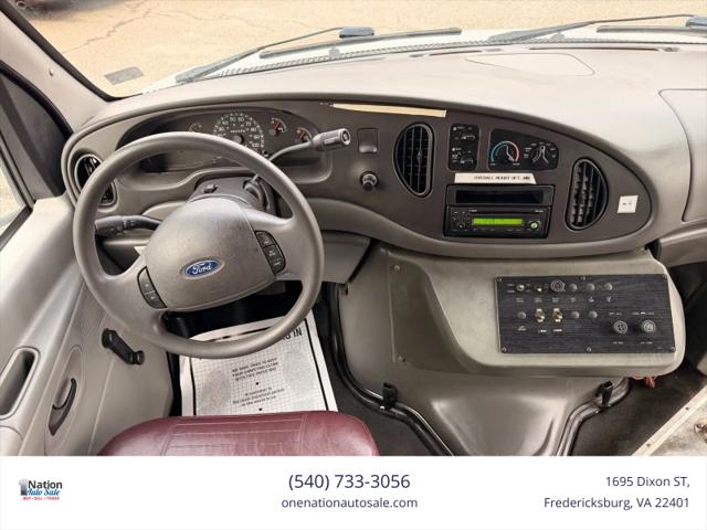 2003 Ford E-450 Cutaway XL