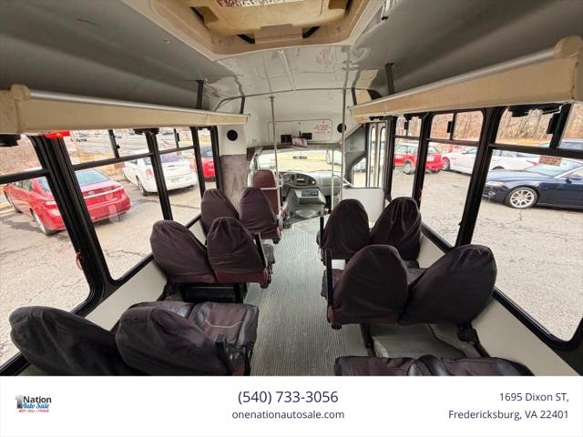 2003 Ford E-450 Cutaway XL